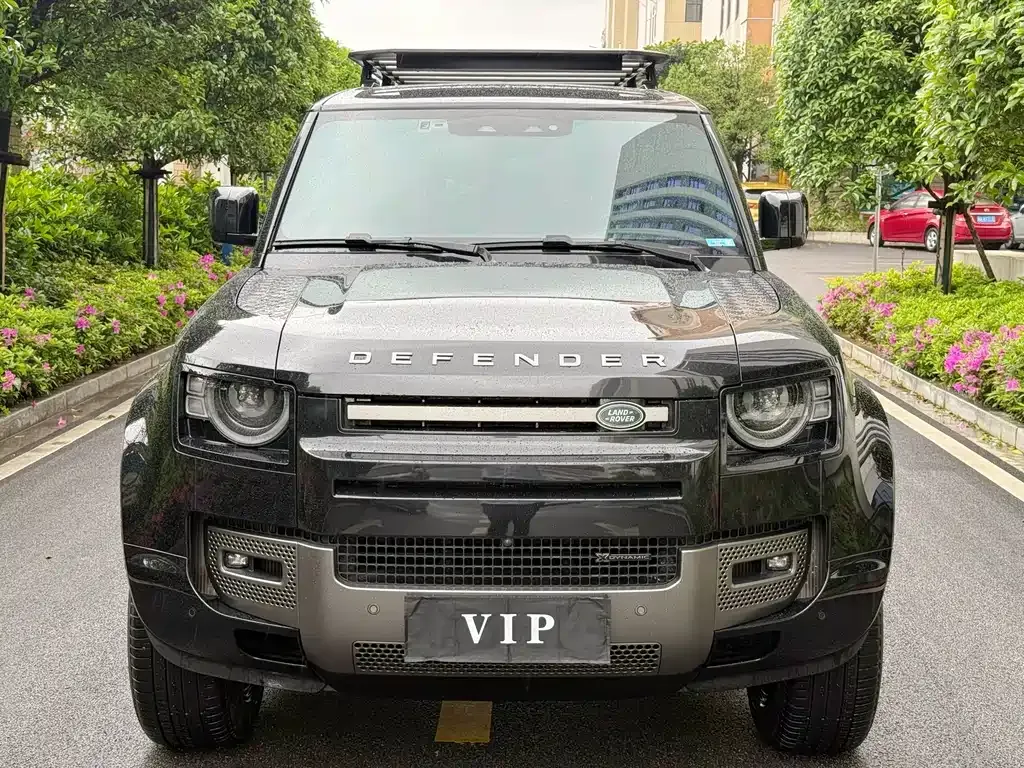 Land Rover Defender — фото 10