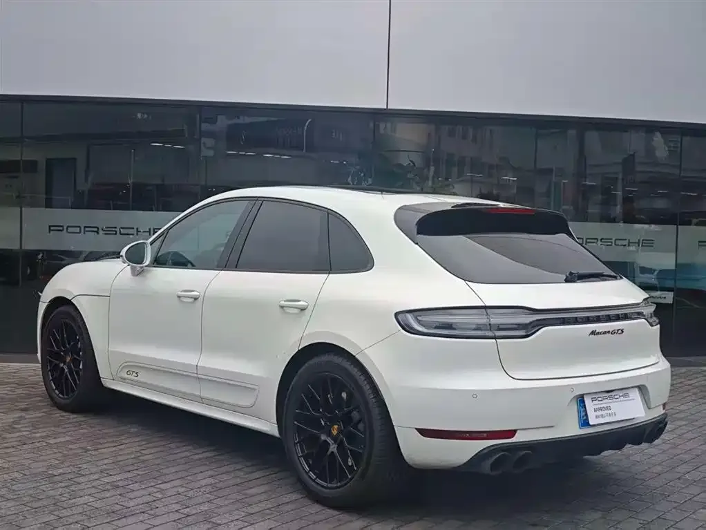 Porsche Macan — фото 9
