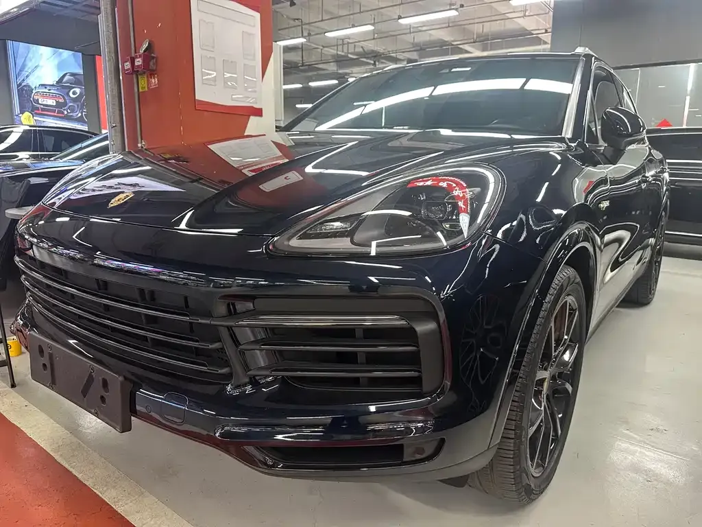 Porsche Cayenne Hybrid — фото 1