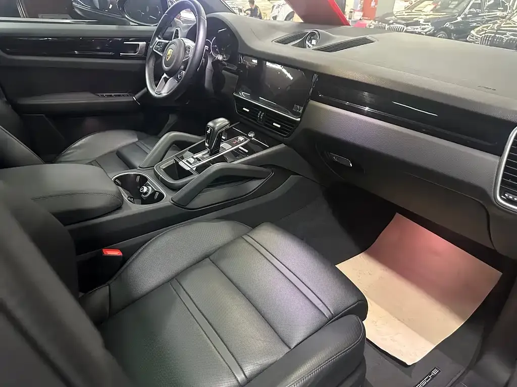 Porsche Cayenne Hybrid — фото 4