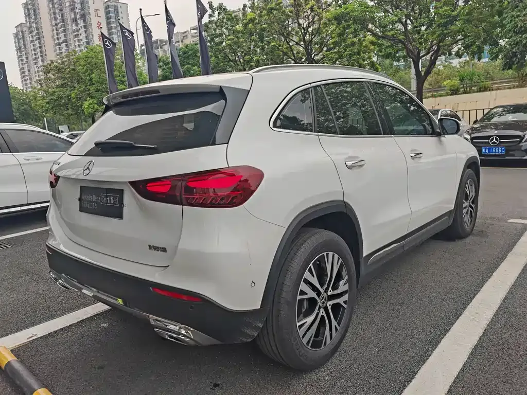 Mercedes-Benz GLA — фото 10