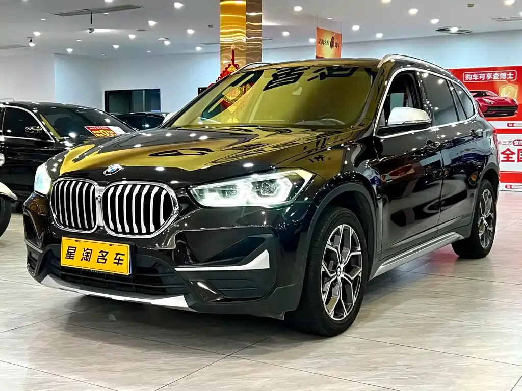 BMW X1 — фото 1