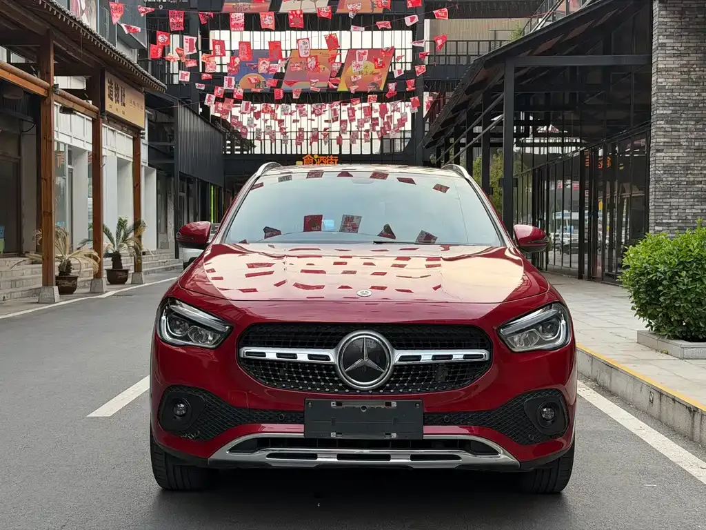 Mercedes-Benz GLA — фото 9