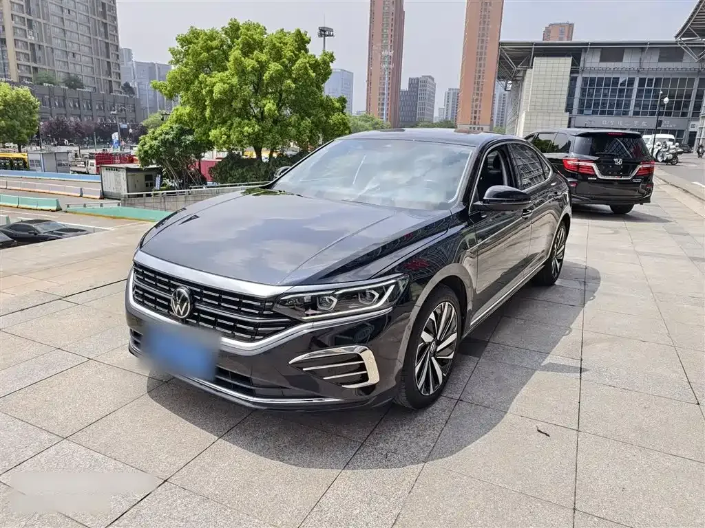 Volkswagen Passat — фото 7