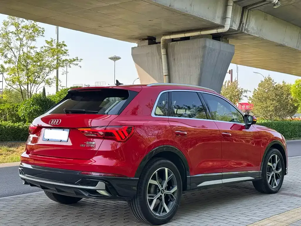 Audi Q3 — фото 4