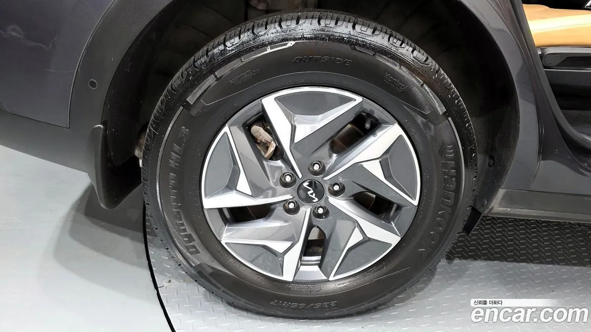Kia Sorento — фото 7