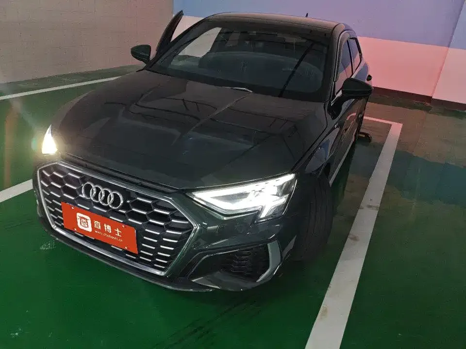 Audi A3 — фото 1