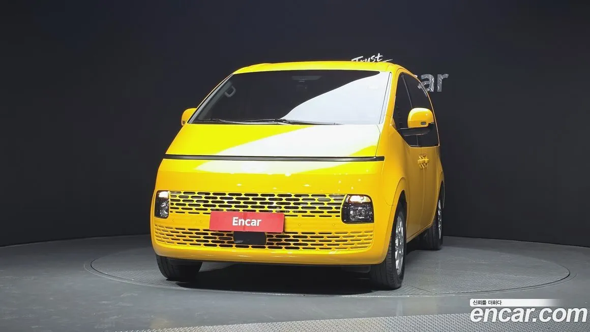 Hyundai Staria — фото 2