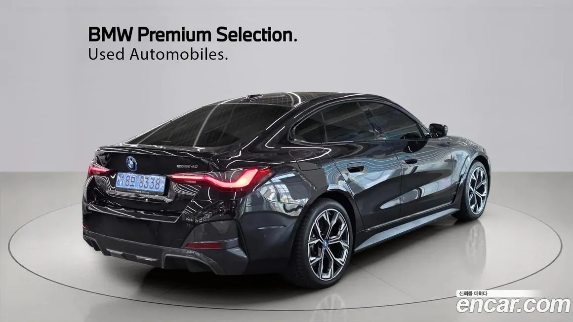 BMW i4 — фото 3