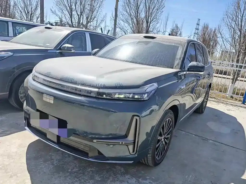 Geely Galaxy M9 — фото 1