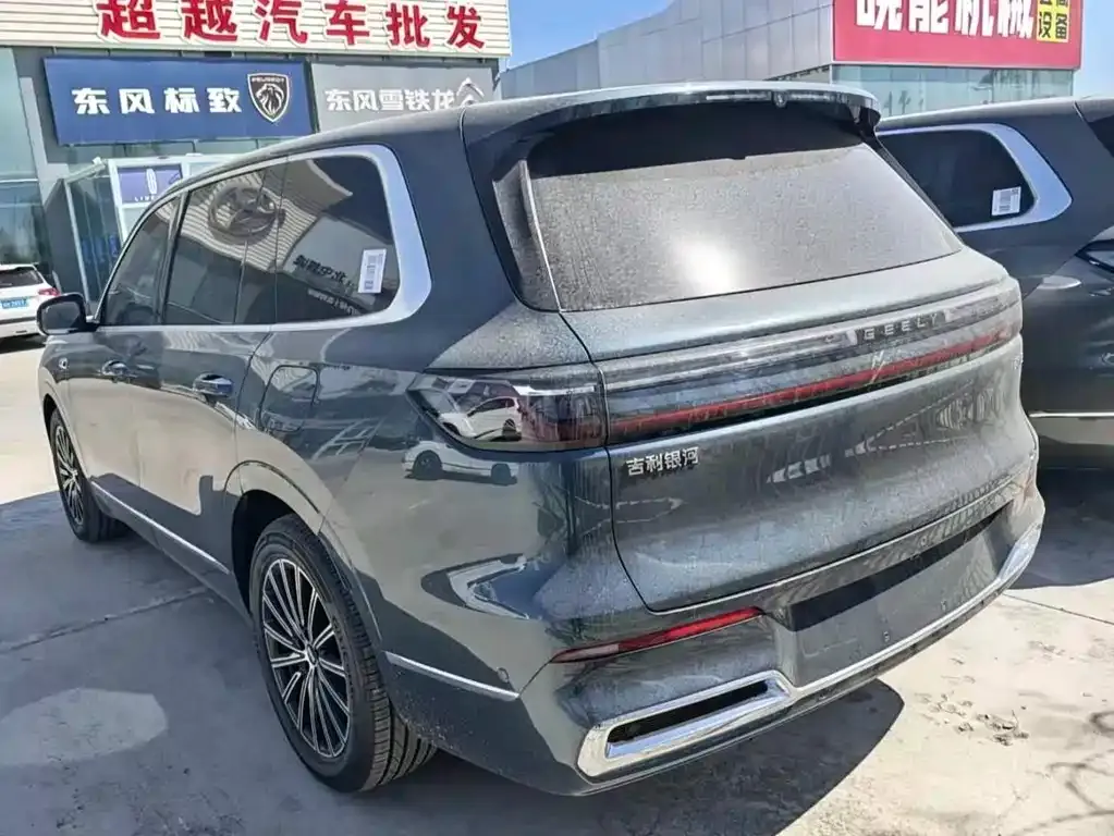 Geely Galaxy M9 — фото 9