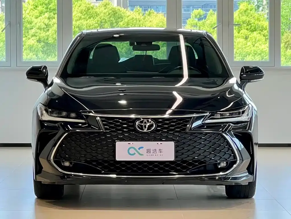 Toyota Avalon — фото 2