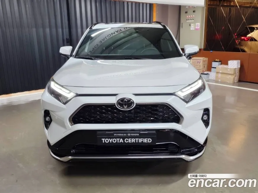 Toyota RAV4 — фото 9