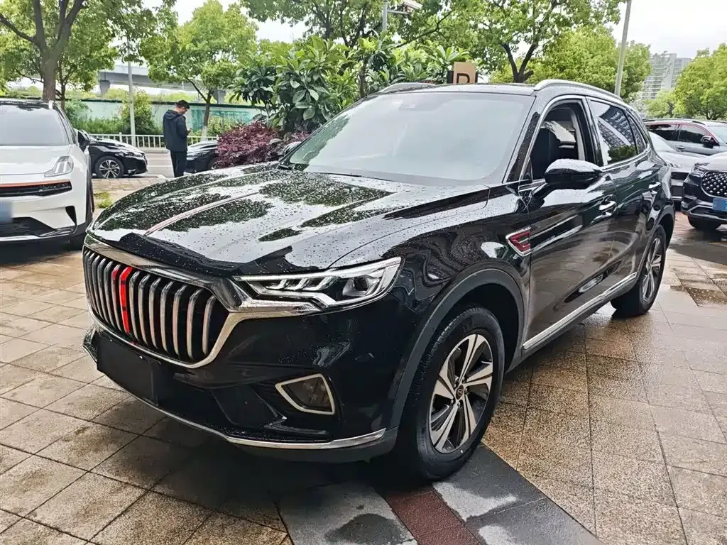 Hongqi HS5 — фото 1