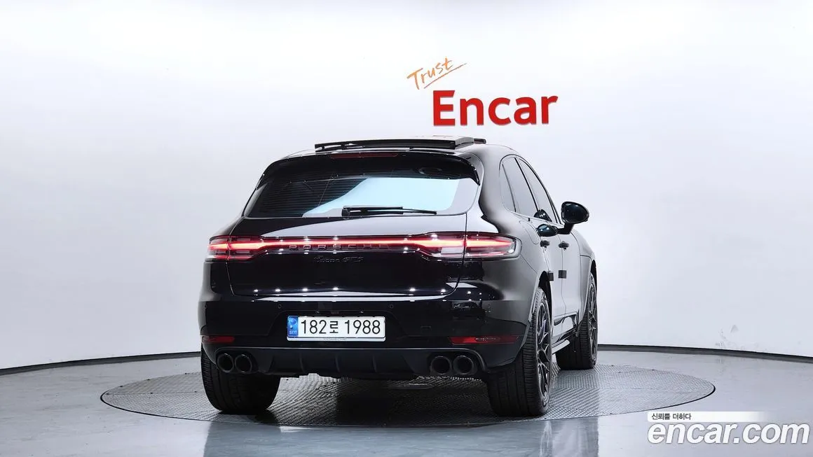 Porsche Macan — фото 2