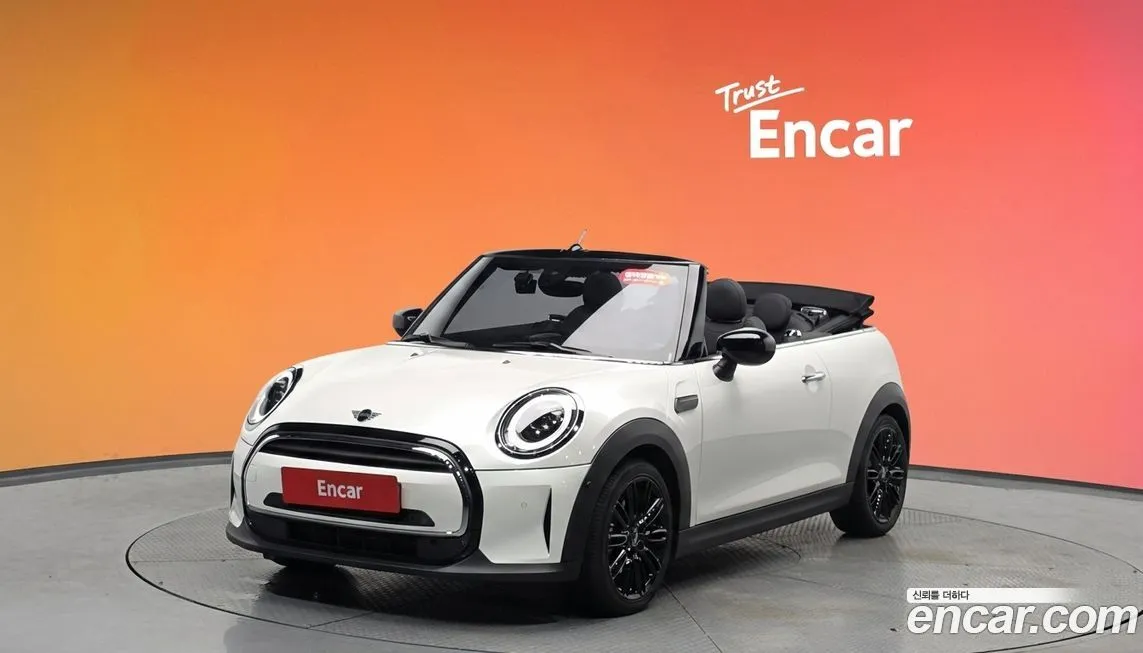 Mini Cooper Convertible — фото 1