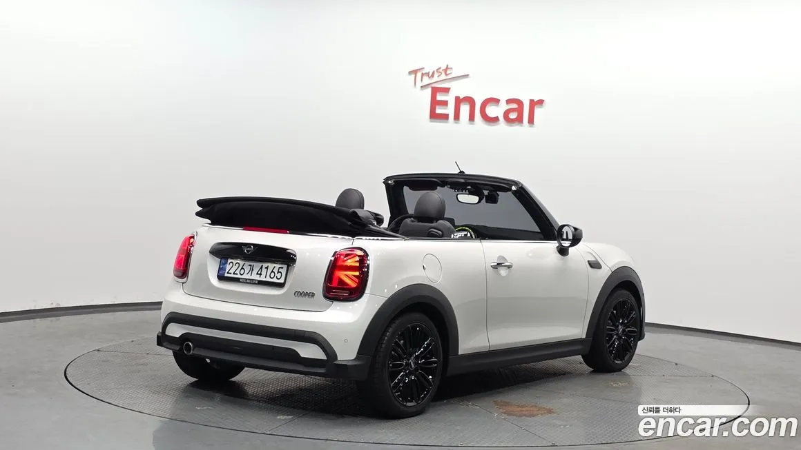 Mini Cooper Convertible — фото 6