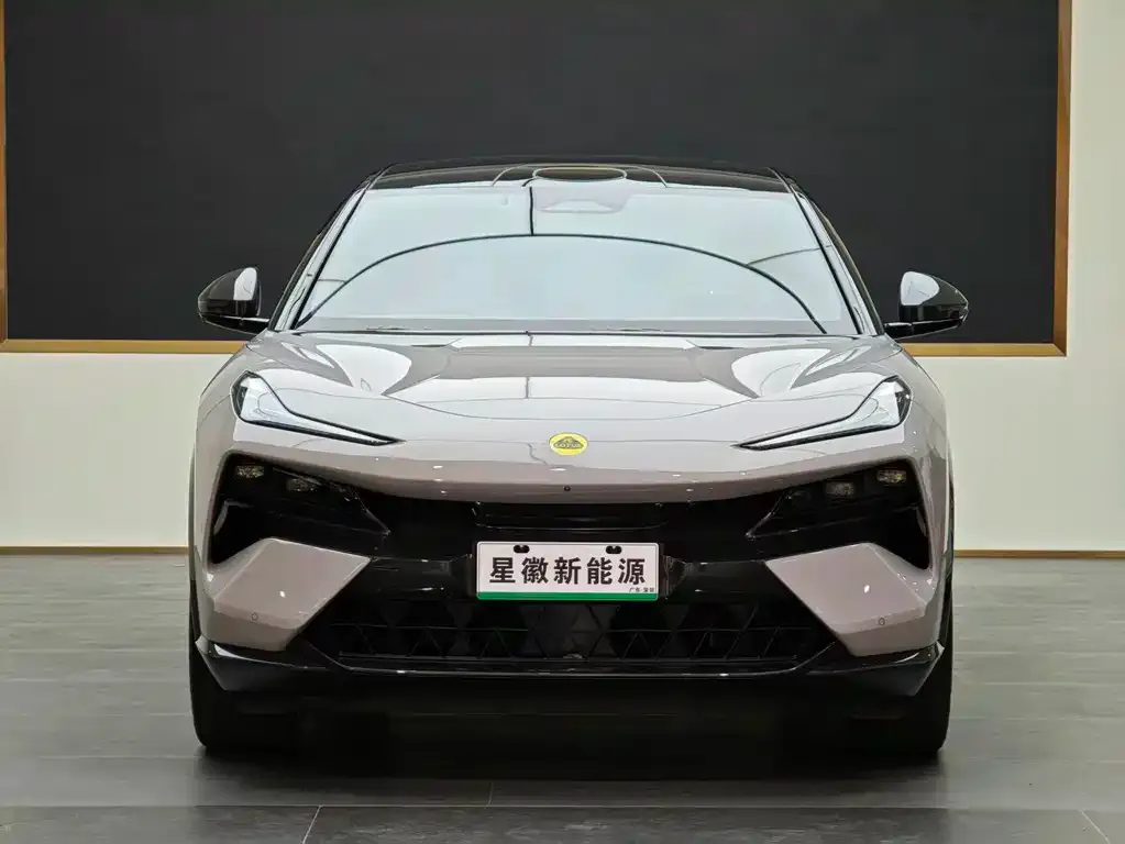 Lotus Eletre — фото 3