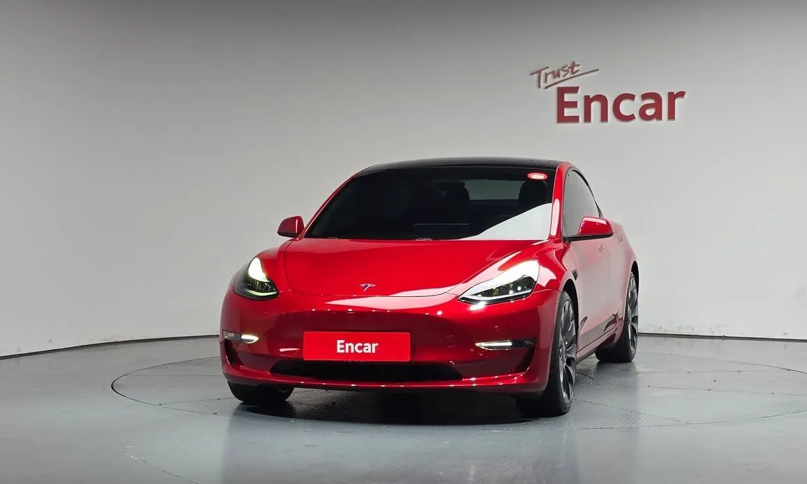 Tesla Model 3 — фото 3