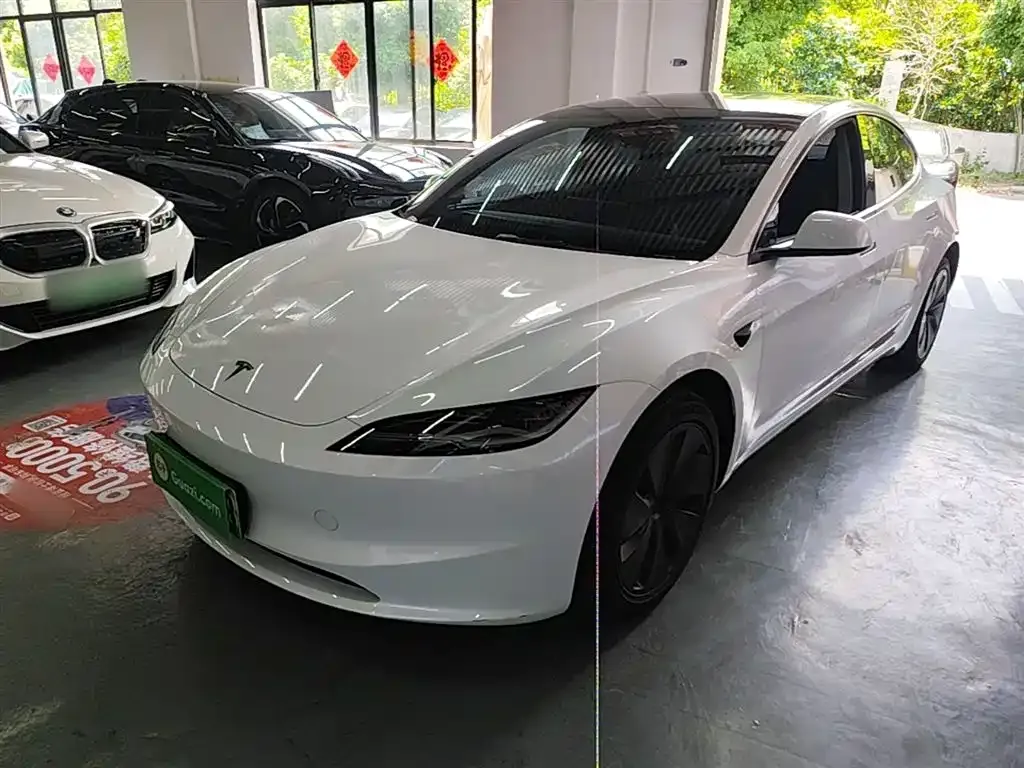 Tesla Model 3 — фото 4
