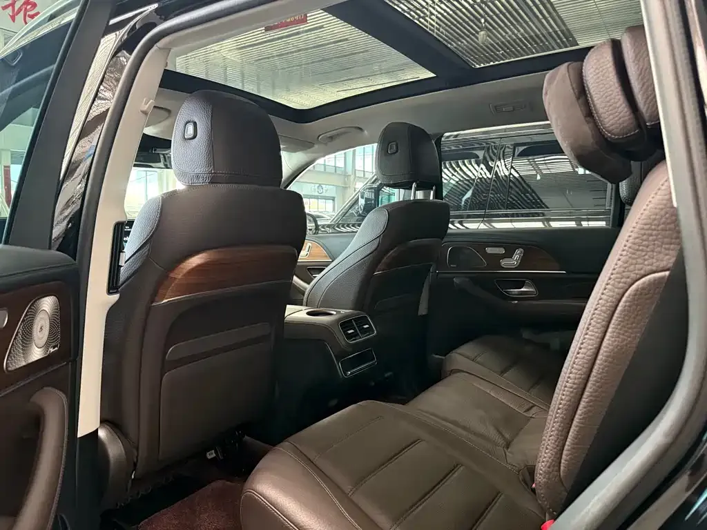 Mercedes-Benz GLS — фото 2