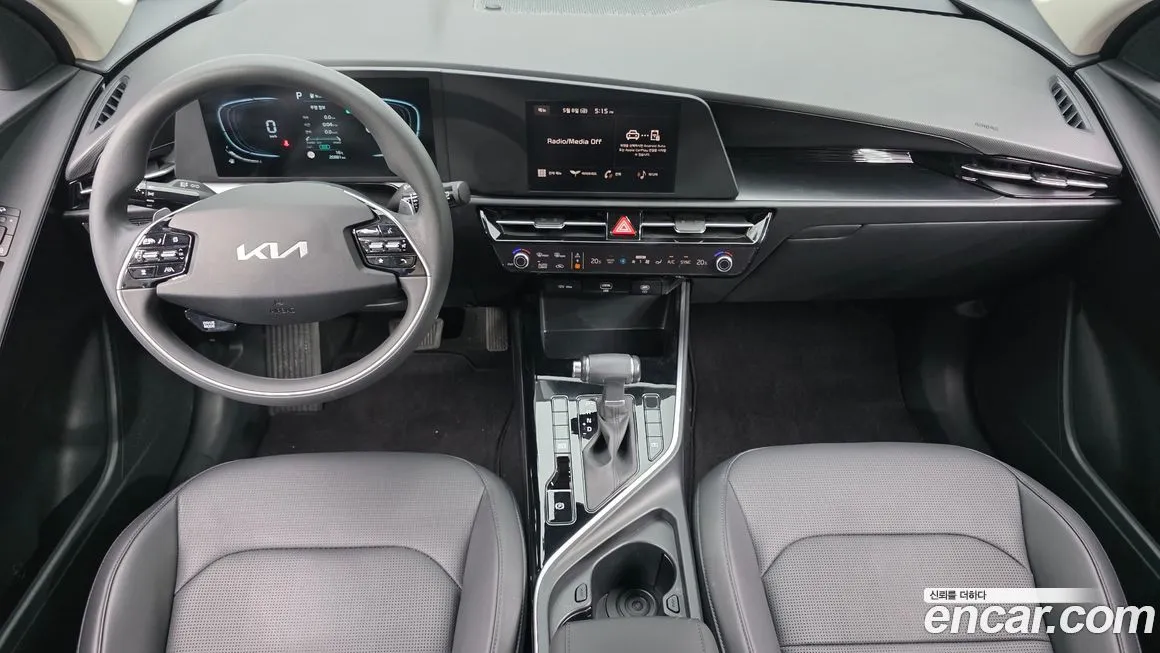 Kia Niro — фото 8