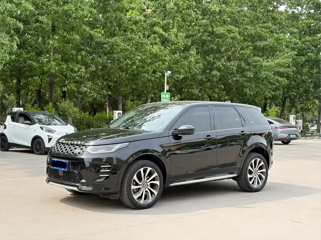 Land Rover Discovery Sport — фото 1