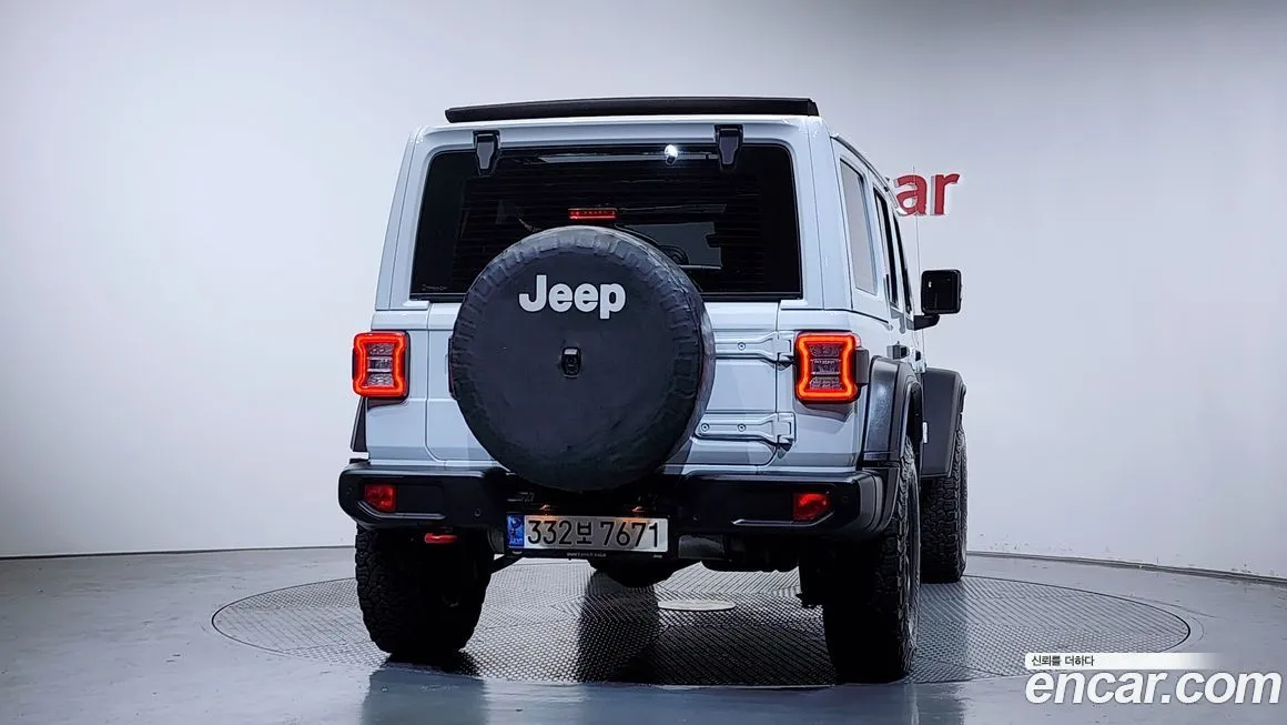 Jeep Wrangler — фото 5