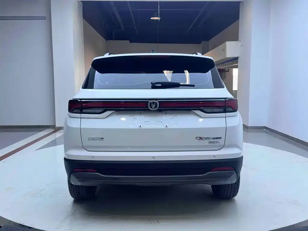 Changan CS35PLUS — фото 3