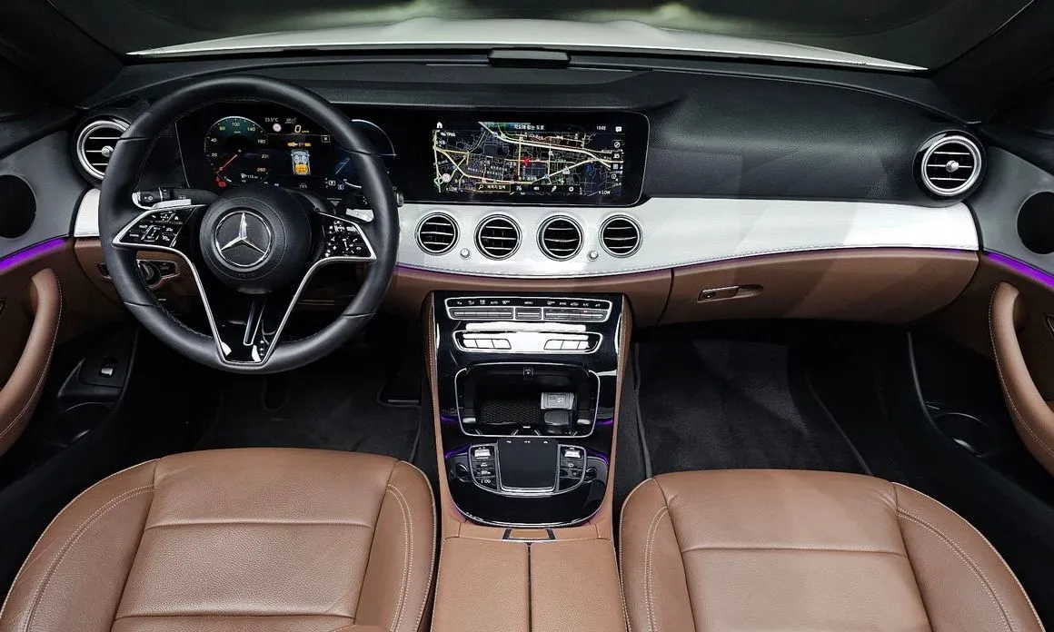 Mercedes-Benz E-Class — фото 10