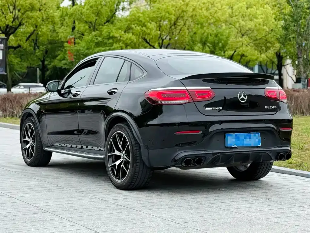 Mercedes-Benz GLC Coupe AMG — фото 7