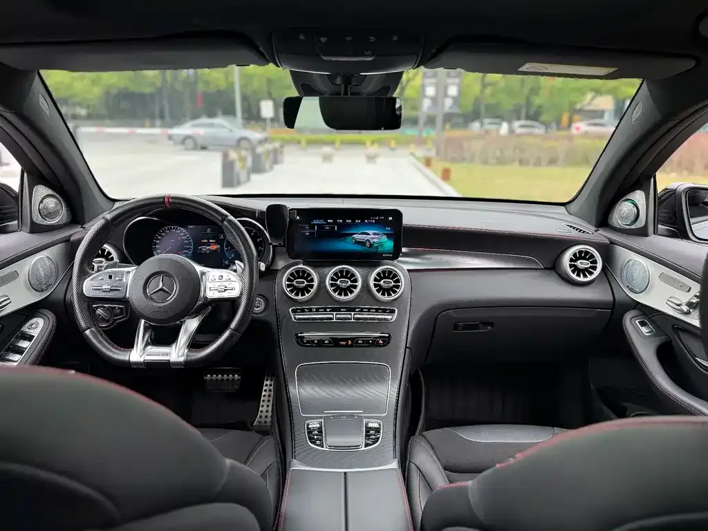 Mercedes-Benz GLC Coupe AMG — фото 9