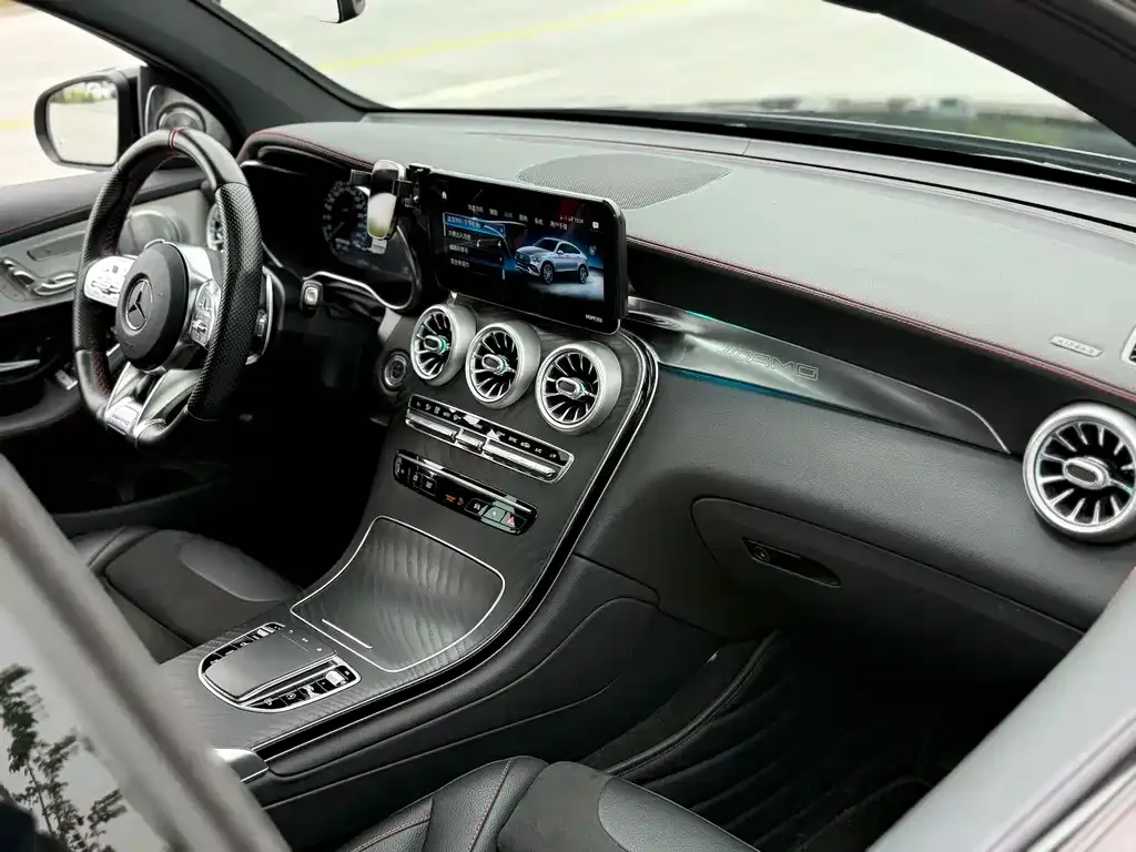 Mercedes-Benz GLC Coupe AMG — фото 6