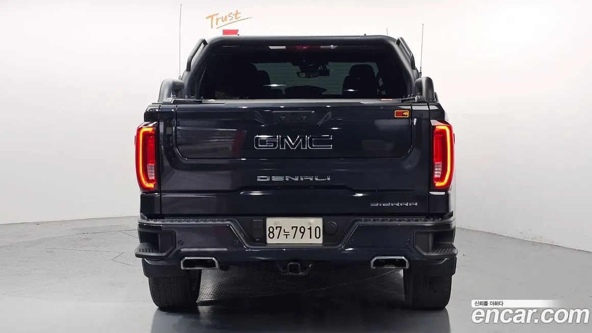 GMC Sierra — фото 2