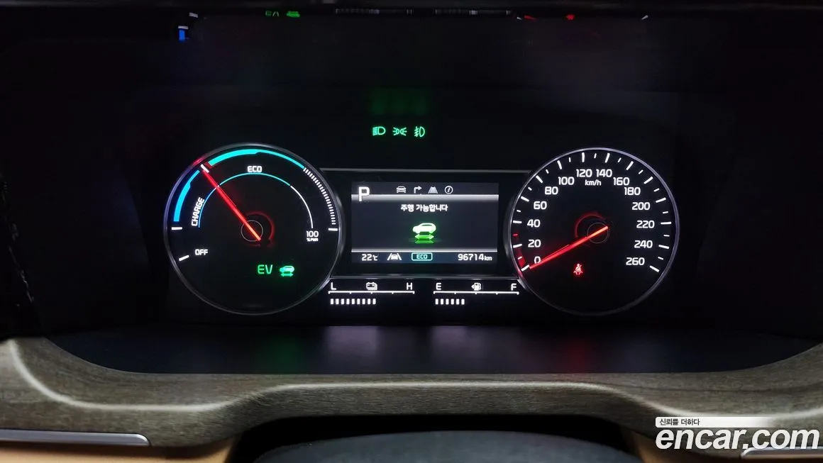 Kia Sorento — фото 4