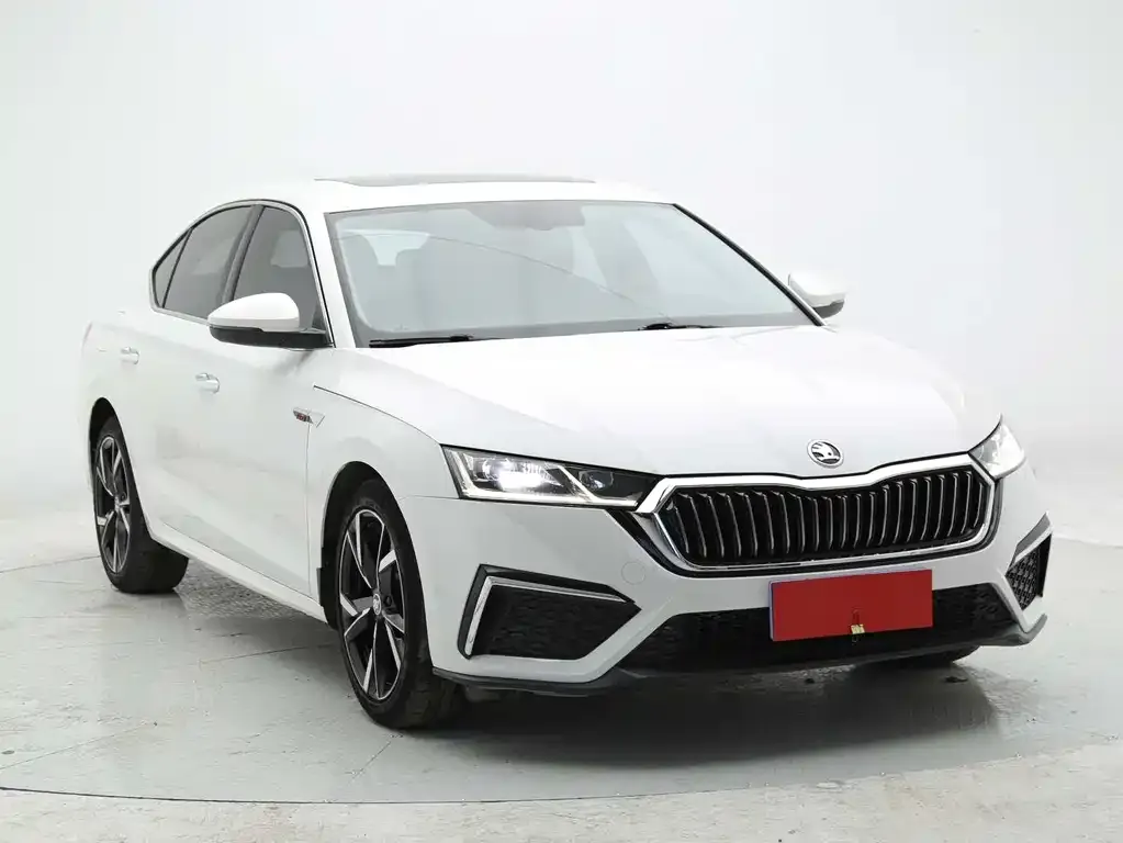Skoda Octavia — фото 8