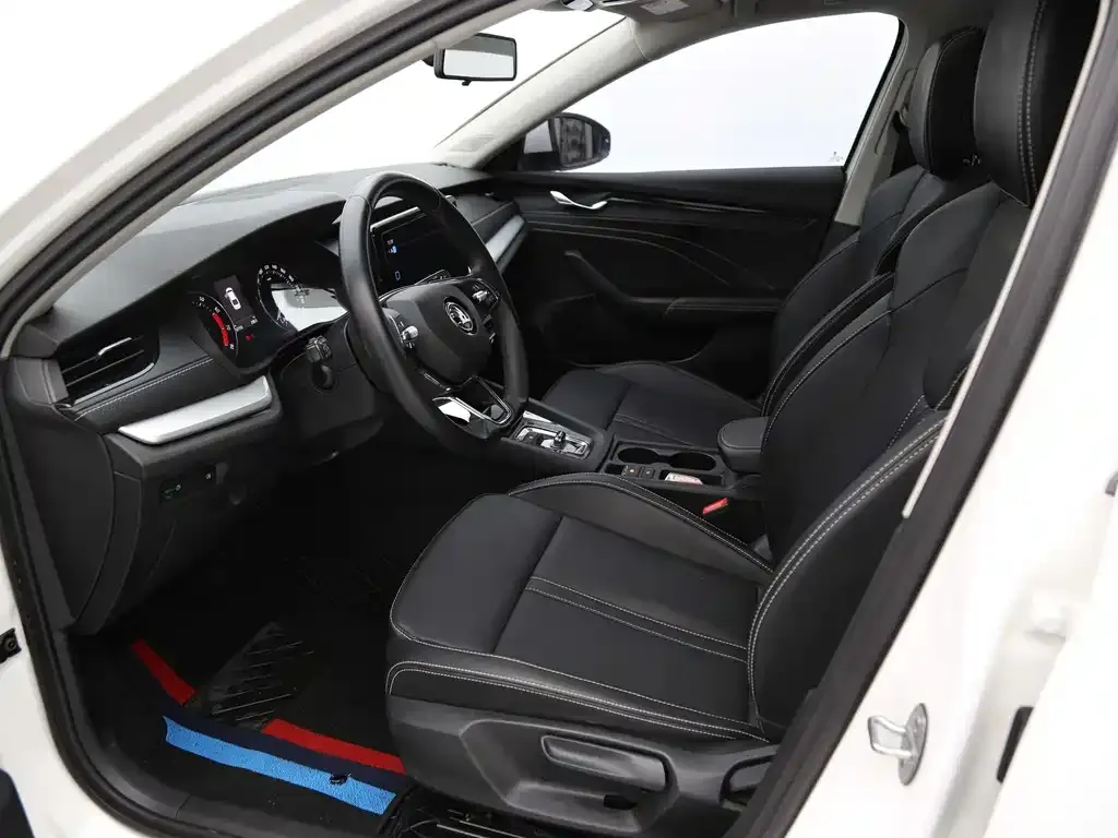 Skoda Octavia — фото 6