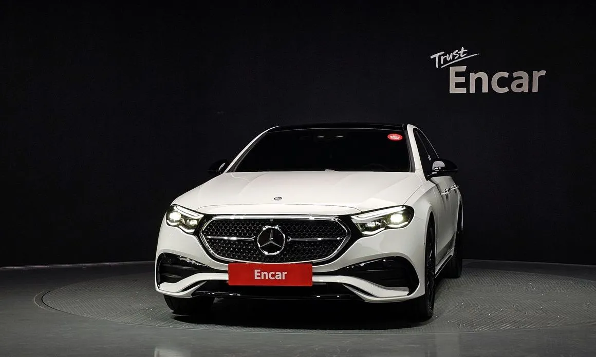 Mercedes-Benz E-Class — фото 7