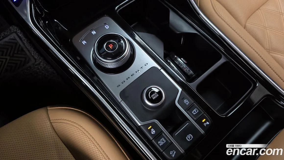 Kia Sorento — фото 10