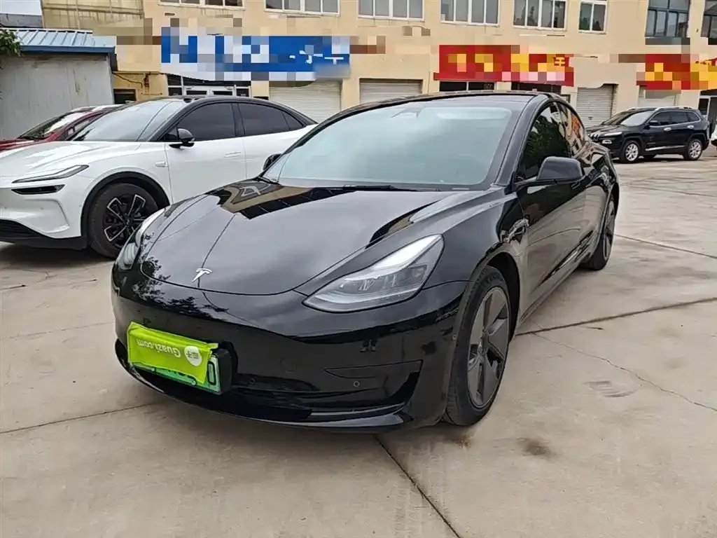 Tesla Model 3 — фото 3