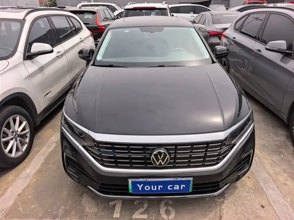 Volkswagen Passat New Energy — фото 8