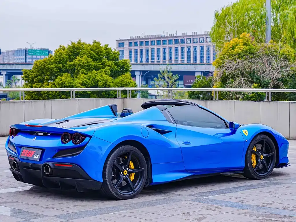 Ferrari F8 — фото 3