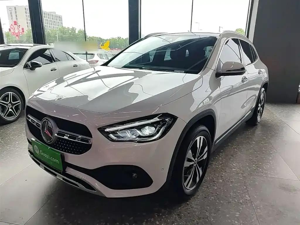 Mercedes-Benz GLA — фото 6