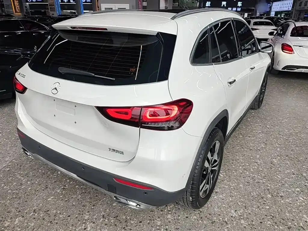 Mercedes-Benz GLA — фото 8