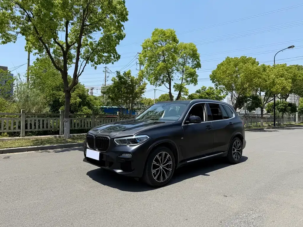 BMW X5 (Import) — фото 1