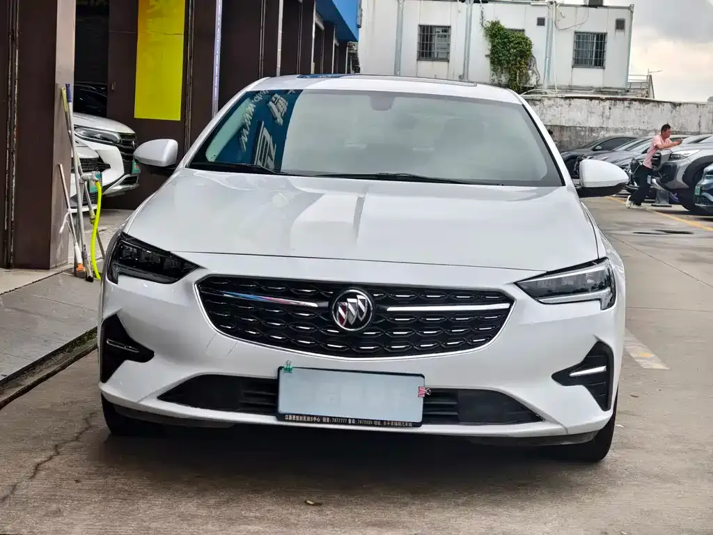 Buick Regal — фото 7