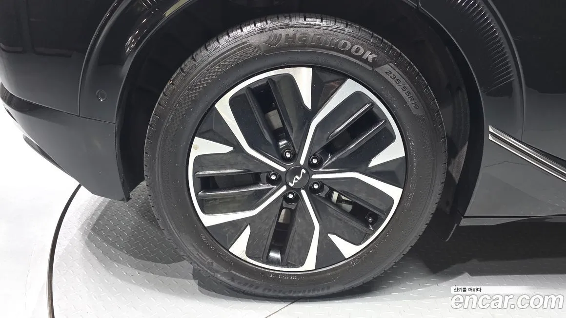Kia EV6 — фото 7
