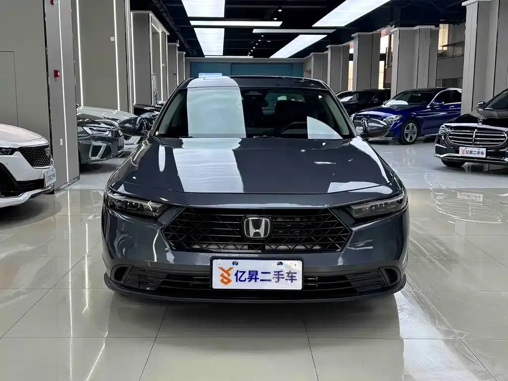 Honda Accord — фото 5