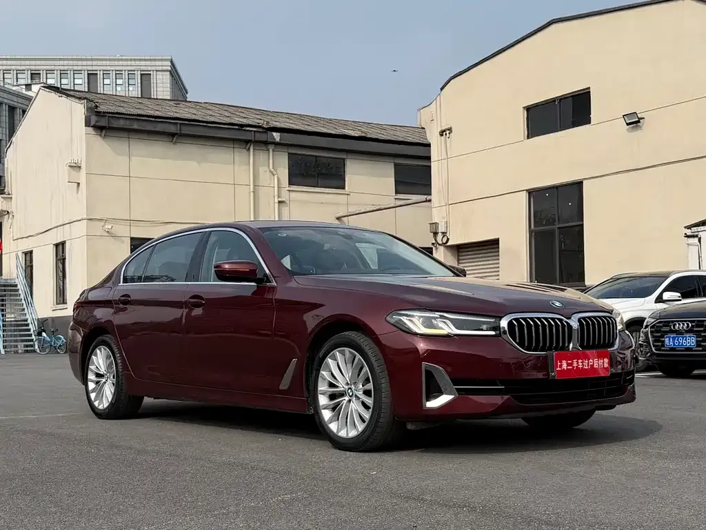 BMW 5 Series — фото 2