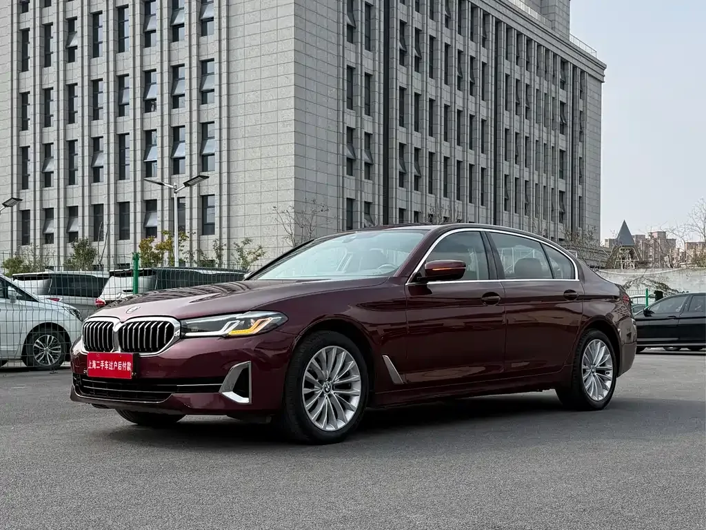 BMW 5 Series — фото 10